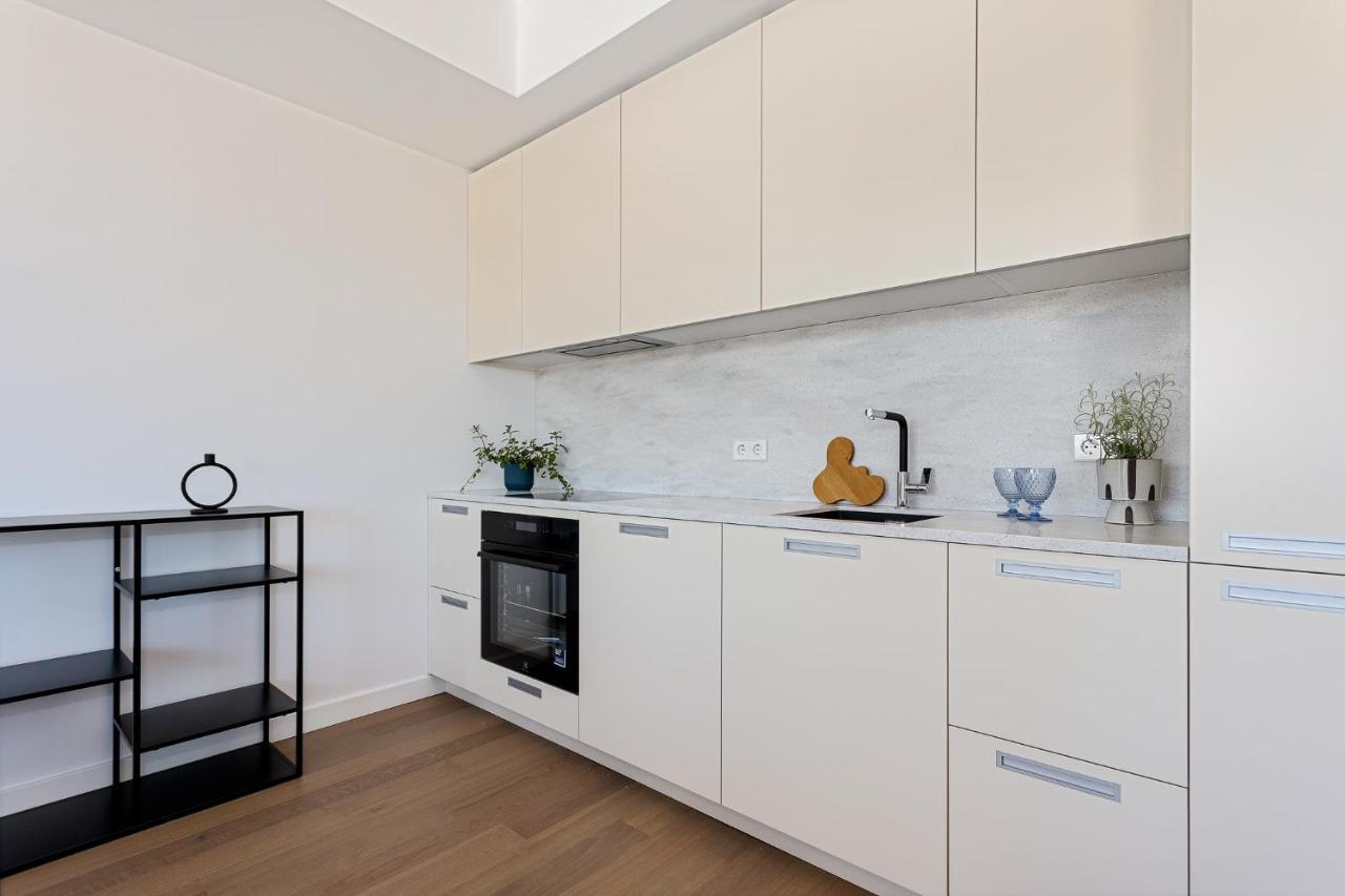 Sea View Family Apt In Unique Kalaranna District Талин Екстериор снимка