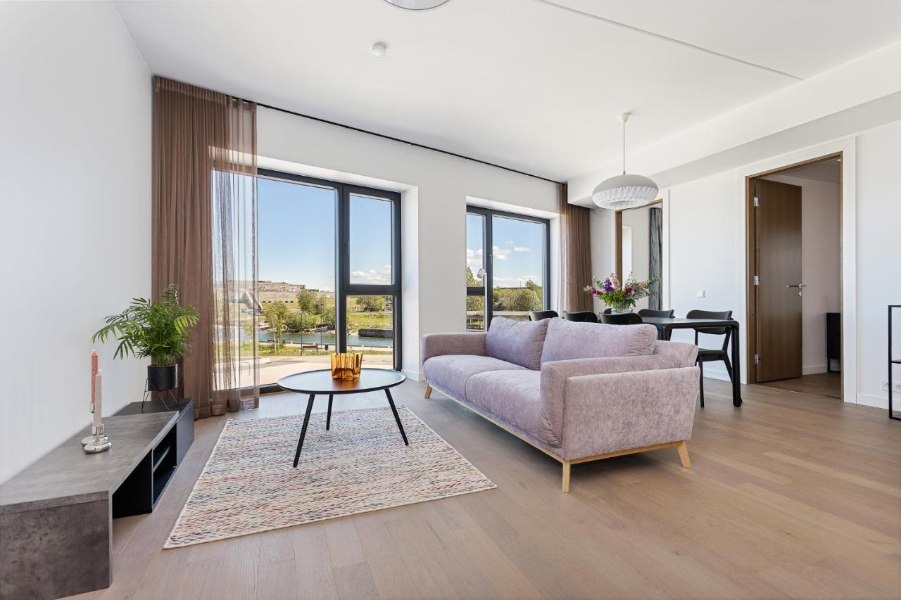 Sea View Family Apt In Unique Kalaranna District Талин Екстериор снимка