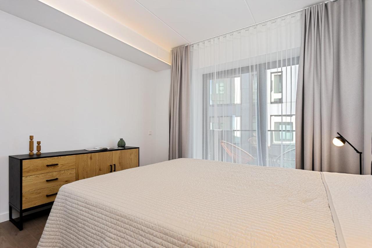 Sea View Family Apt In Unique Kalaranna District Талин Екстериор снимка