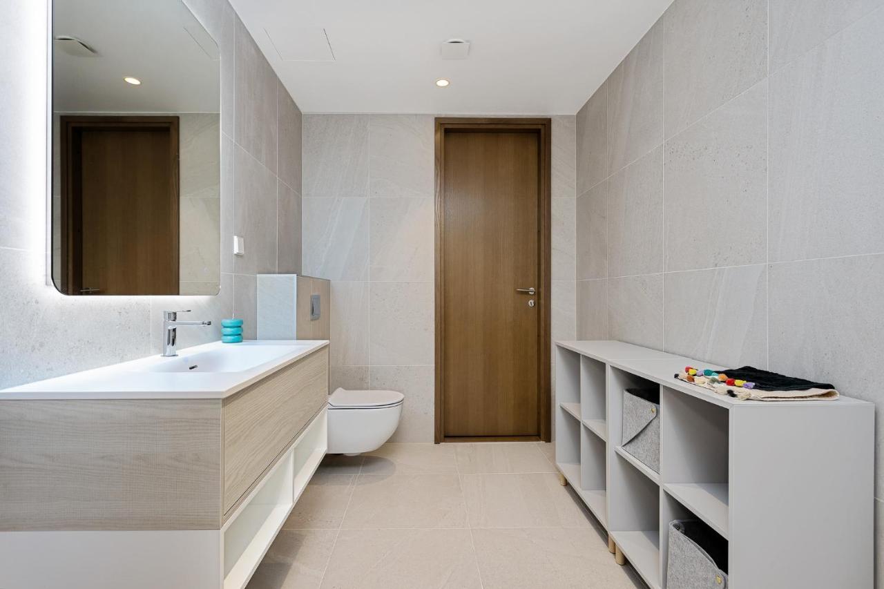 Sea View Family Apt In Unique Kalaranna District Талин Екстериор снимка