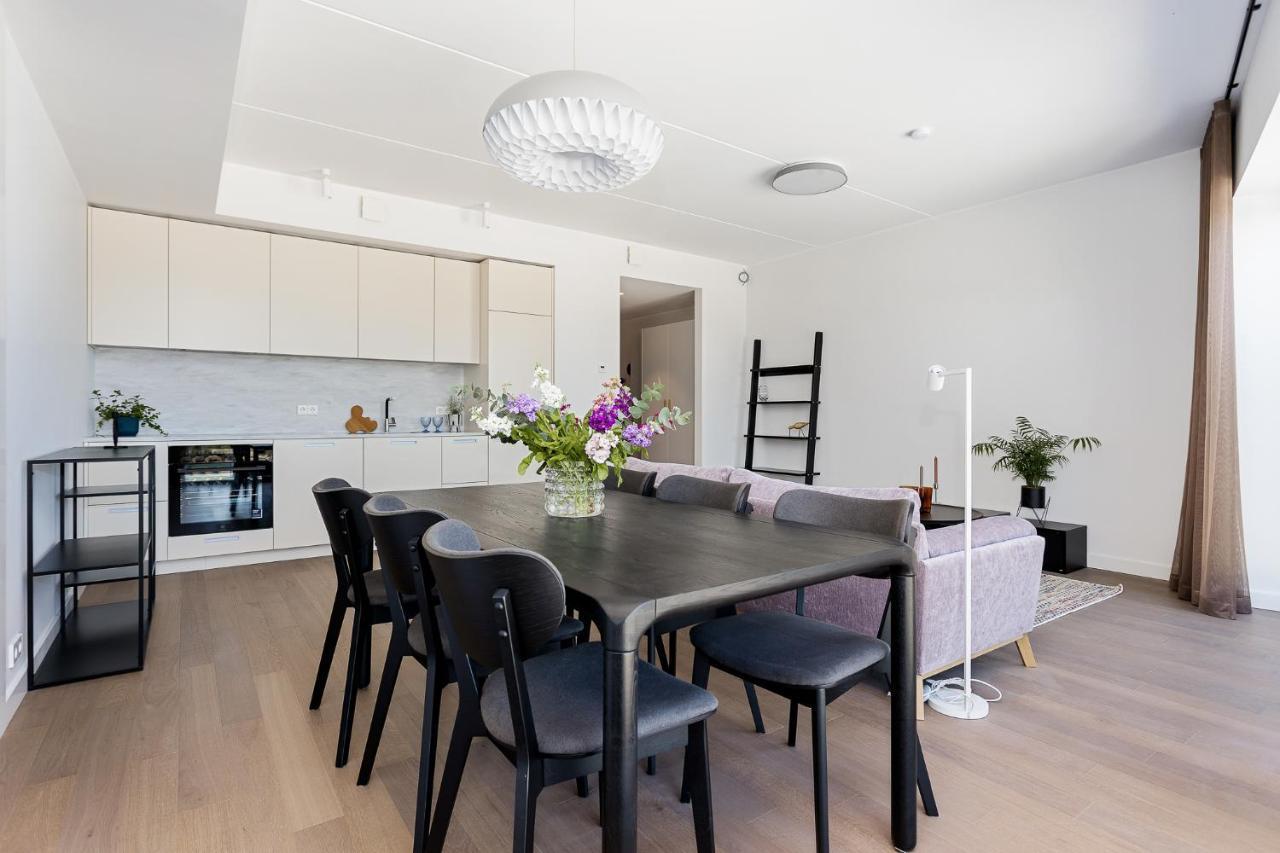 Sea View Family Apt In Unique Kalaranna District Талин Екстериор снимка